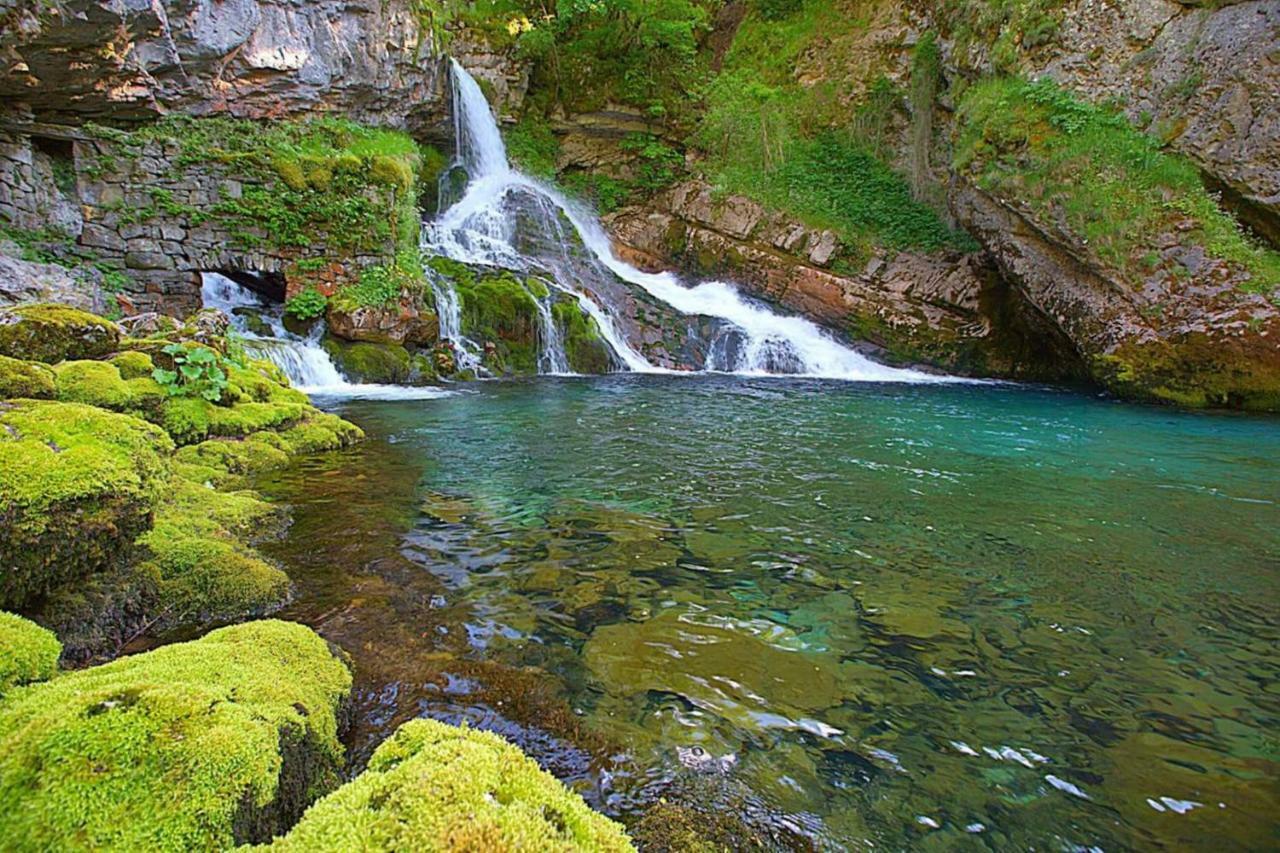 Etno Selo Montenegro Hotell Plužine Exteriör bild